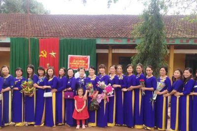 Hình ảnh thầy cô kỷ niệm ngày nhà giáo Việt Nam 20-11